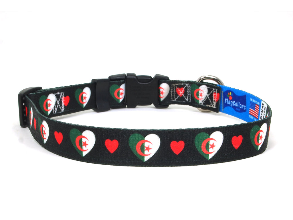 Dog Collar with Algeria Hearts Pattern in black