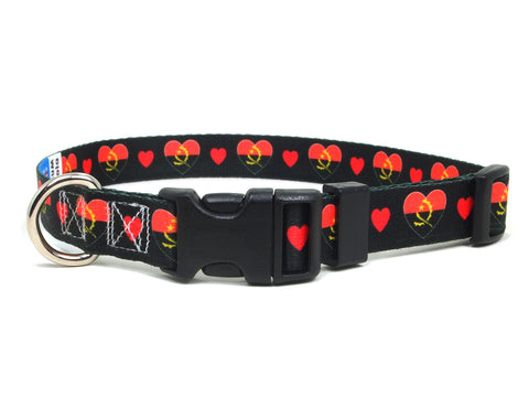 Dog Collar with Angola Hearts Pattern in black