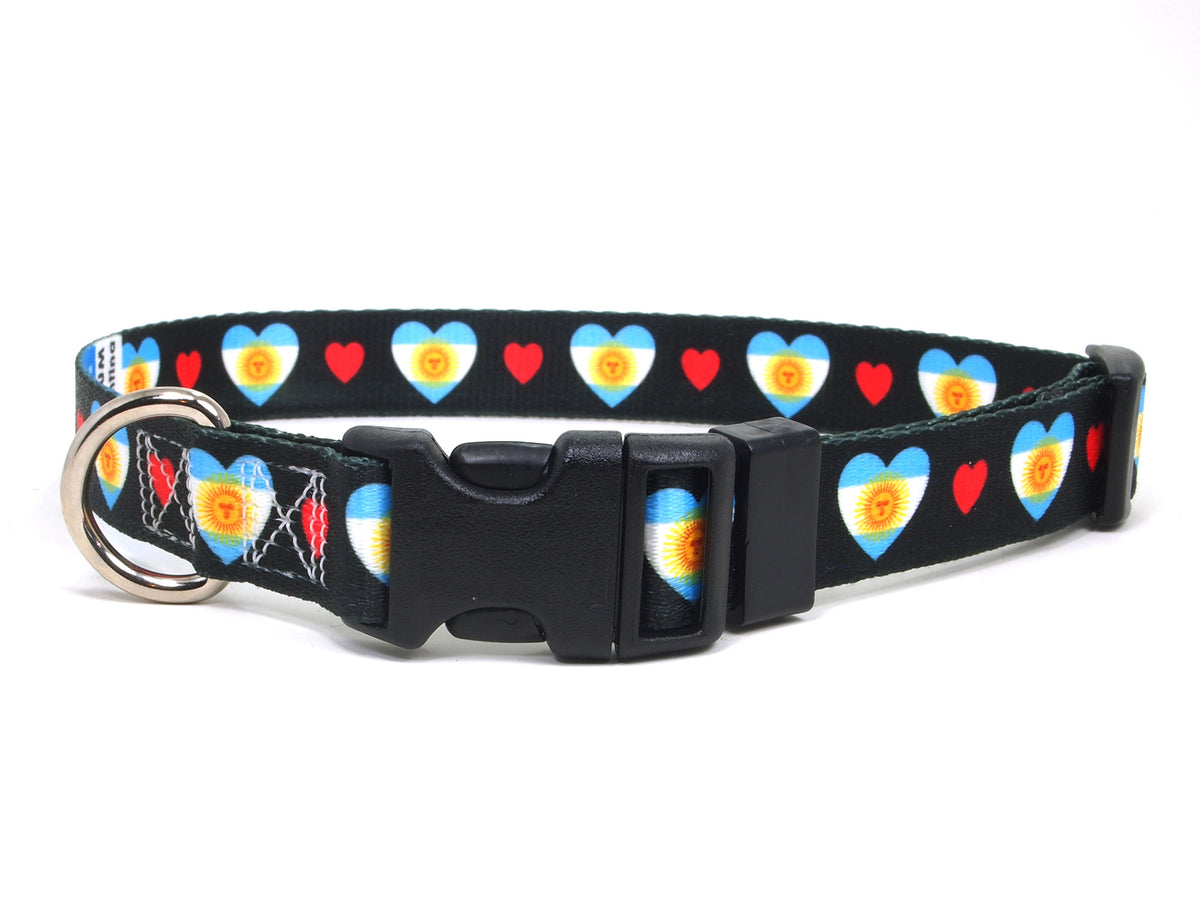 Dog Collar with Argentina Hearts Pattern in black