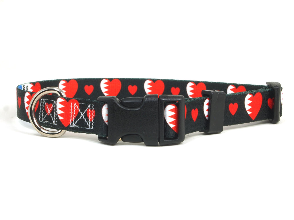 Bahrain Dog Collar with Hearts | I Love Bahrain