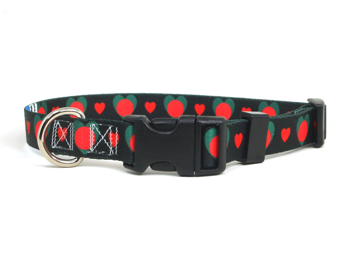 Dog Collar with Bangladesh Hearts Pattern in Black