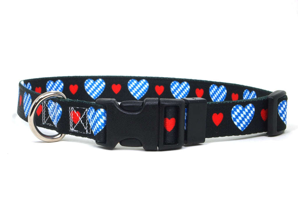 Dog Collar with Bavaria Hearts Pattern in black