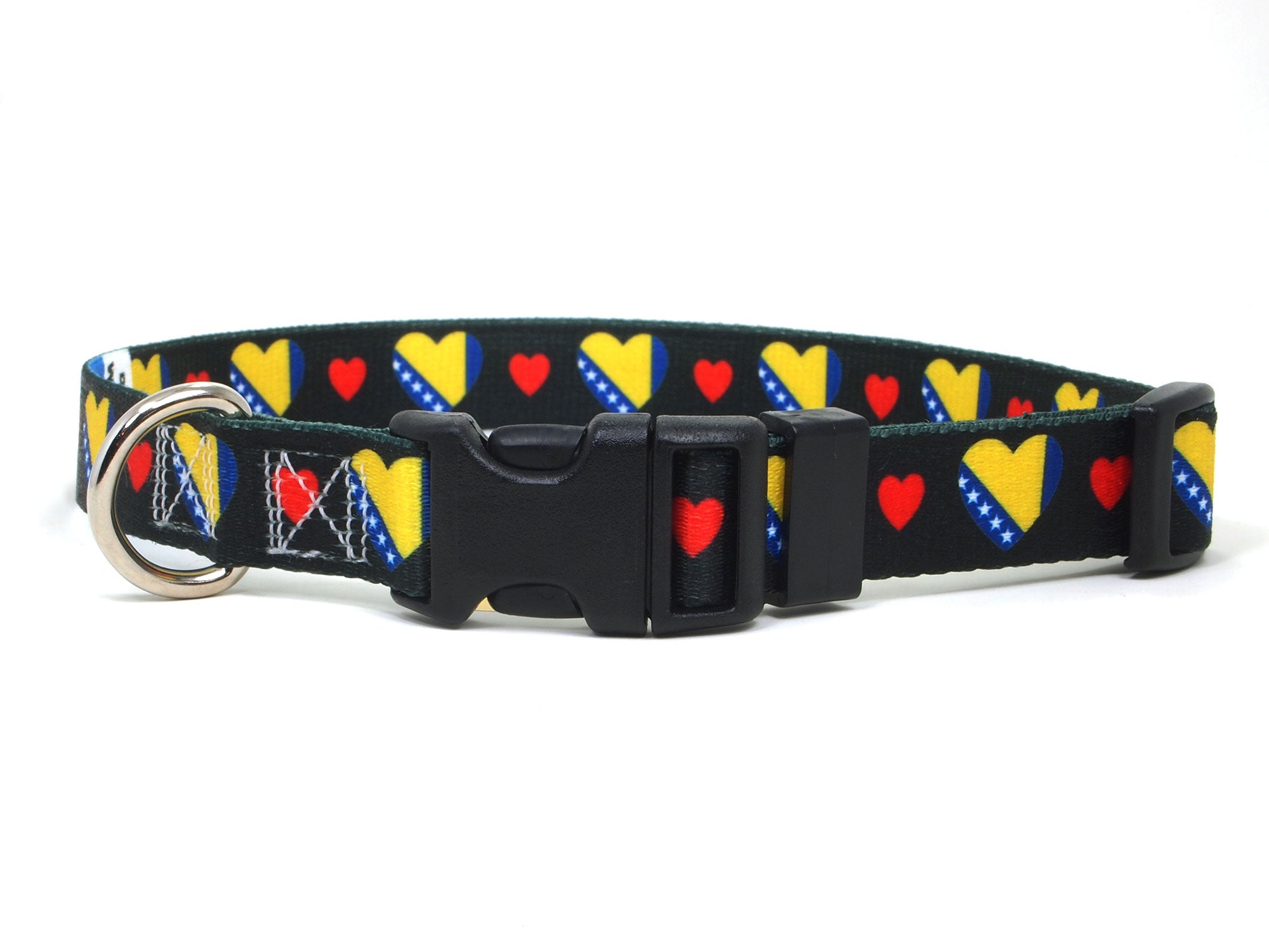 Dog Collar with Bosnia Hearts Pattern in black