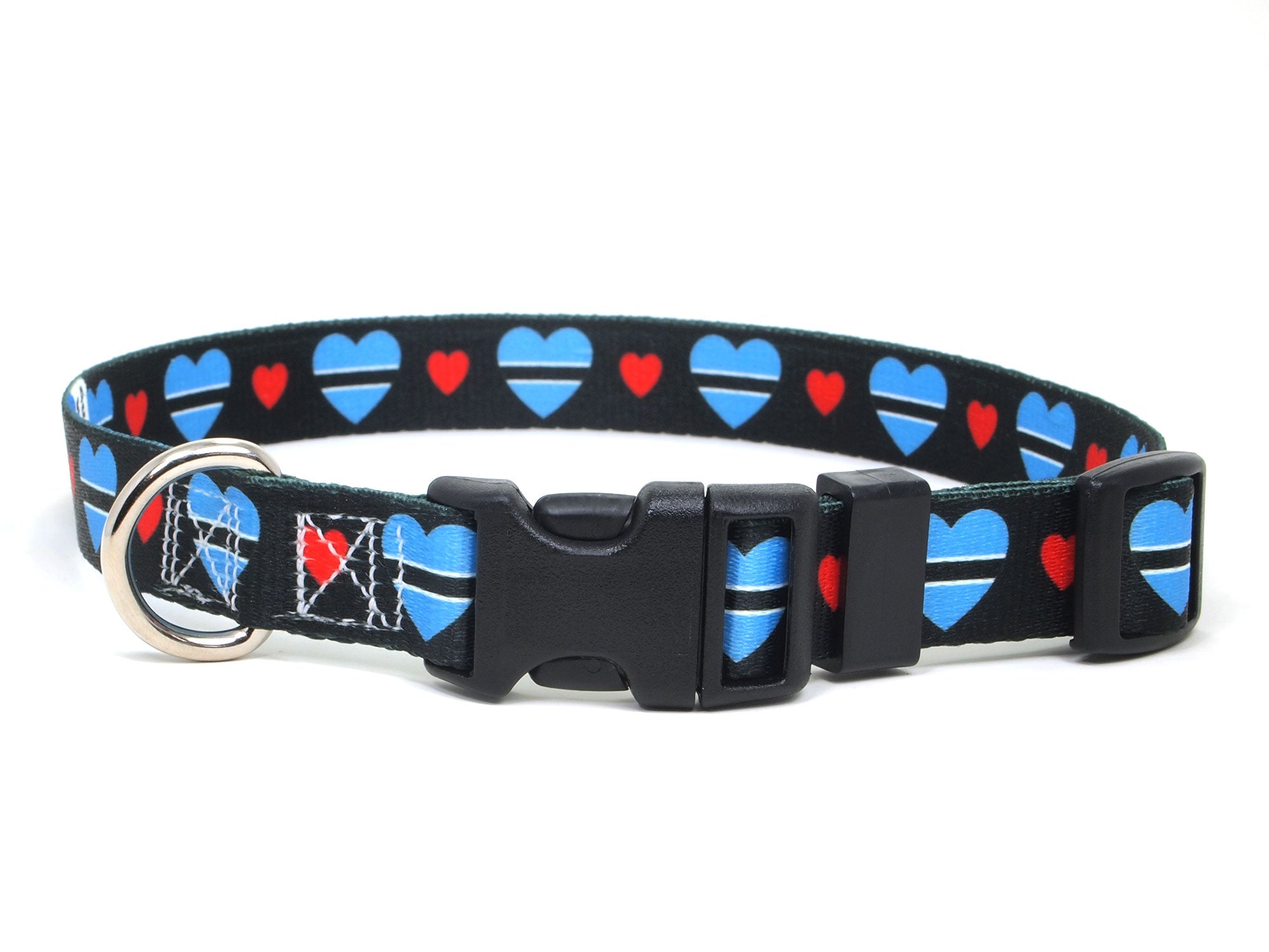 Dog Collar with Botswana Hearts Pattern in black
