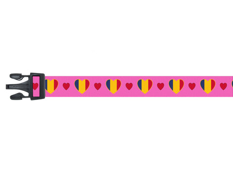 Dog Collar with Chad Hearts Pattern in pink