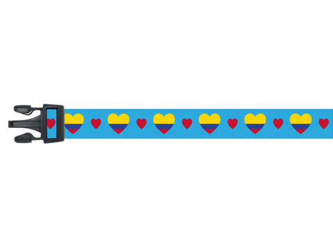 Dog collar with colombian flag and red hearts on  Blue