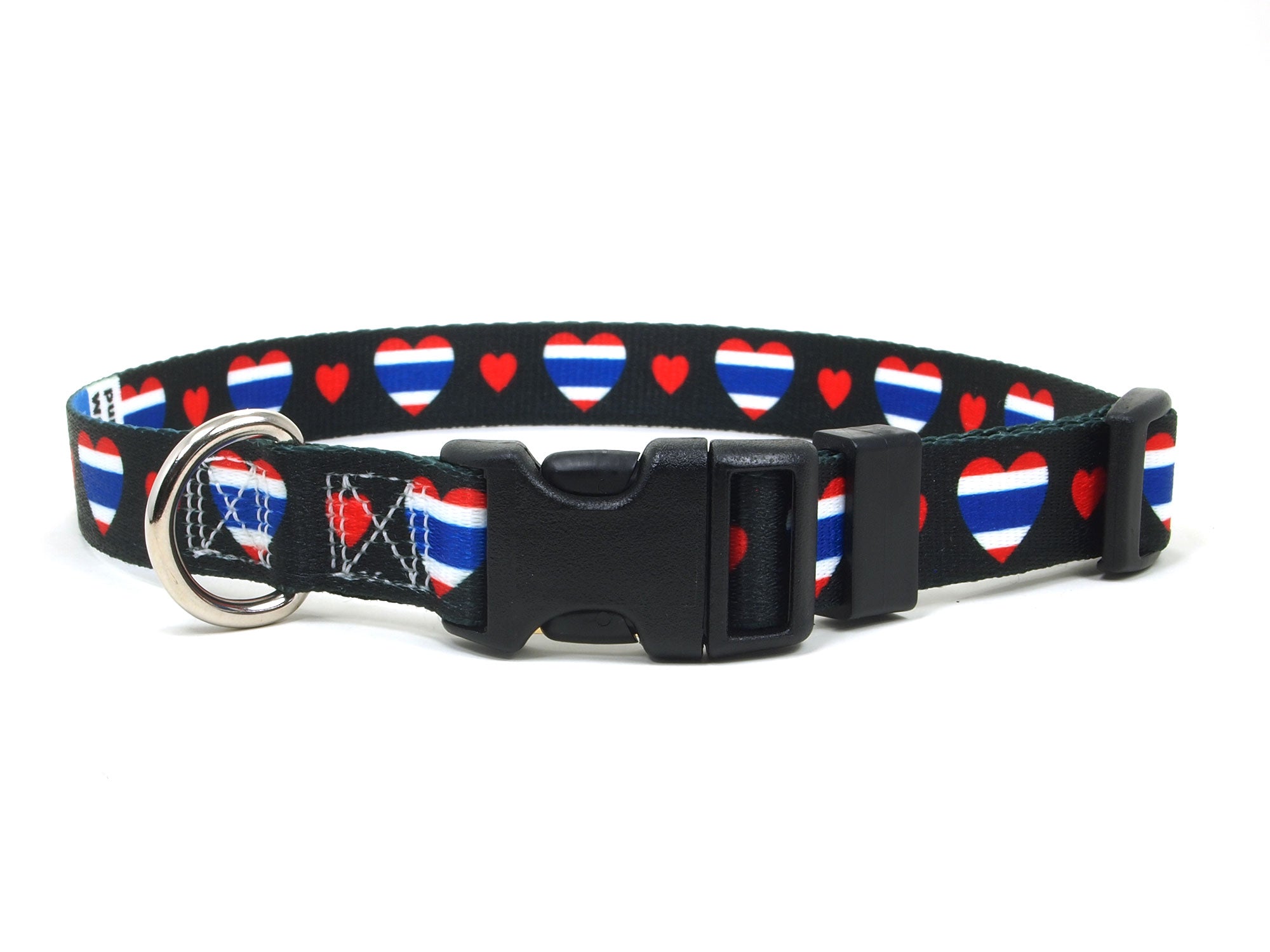 Dog Collar with Thailand Hearts Pattern in black